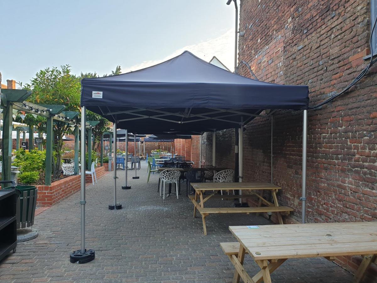 The Catherine Wheel Wetherspoon Hotel Henley-on-Thames Екстериор снимка