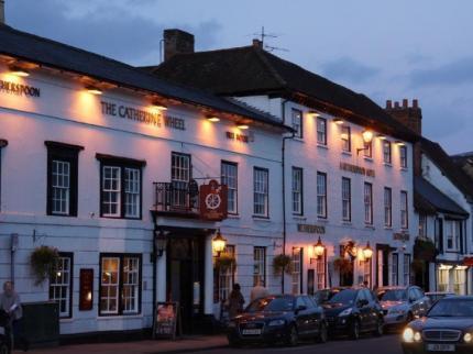 The Catherine Wheel Wetherspoon Hotel Henley-on-Thames Екстериор снимка